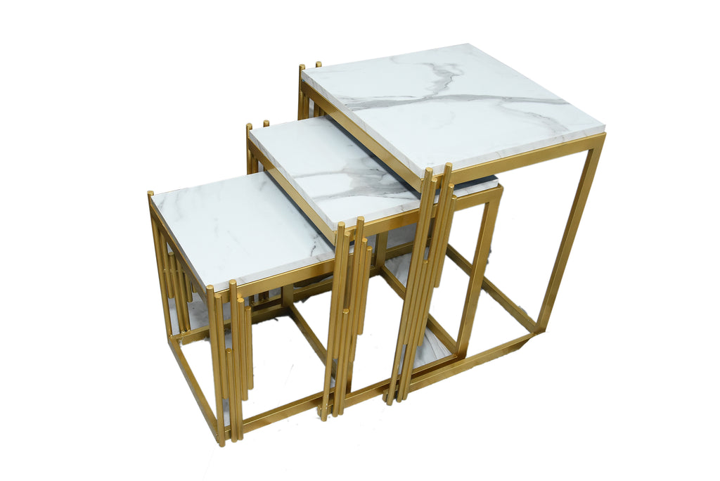 Nesting table set